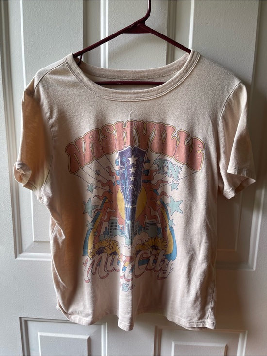 Zoe + Liv Tops - Zoe + Liv Cream Nashville Graphic Tee